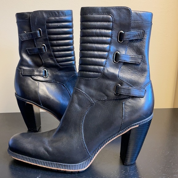 Victoria's Secret Shoes - Victoria’s Secret Romance moto boot